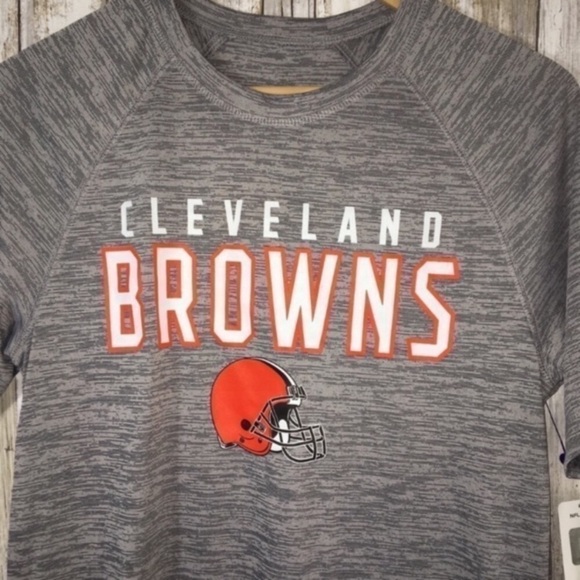 NWT NFL Cleveland Browns Grey Tee - Picture 2 of 5